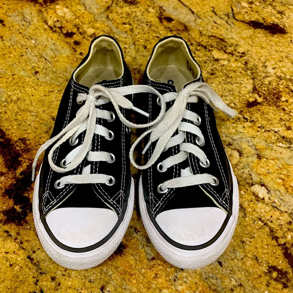 Size 11.5 converse